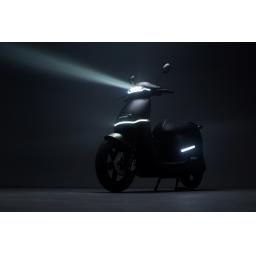 Horwin EK3 Electric Moped Lifestyle Front Left