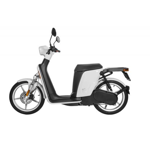 Askoll ES Pro White.jpg