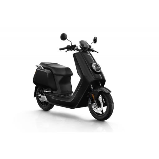 Niu NQi Sport Black Front Right.jpg