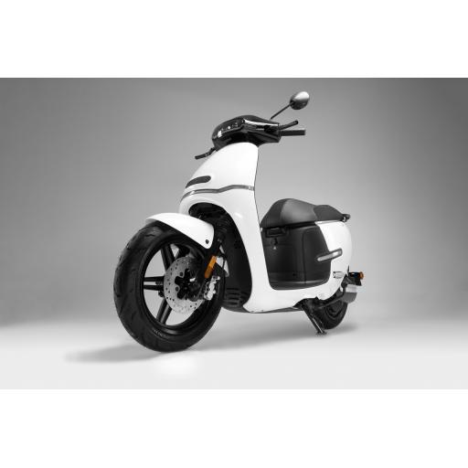 Horwin EK1 Electric Moped White Front Left.jpg