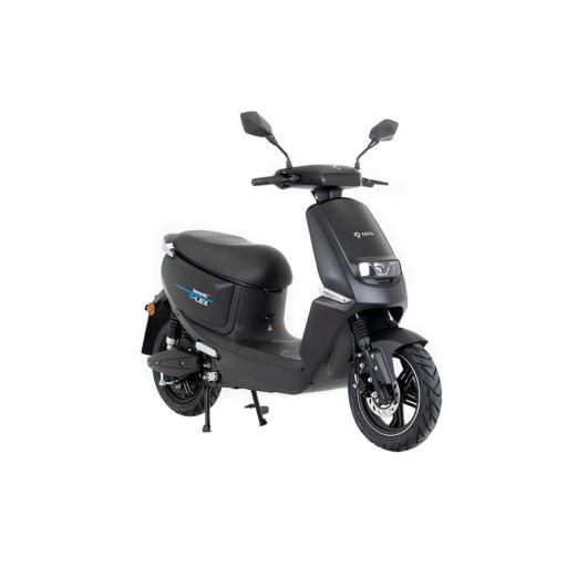 Yadea E-Lex Electric Moped Black Front Right.jpg