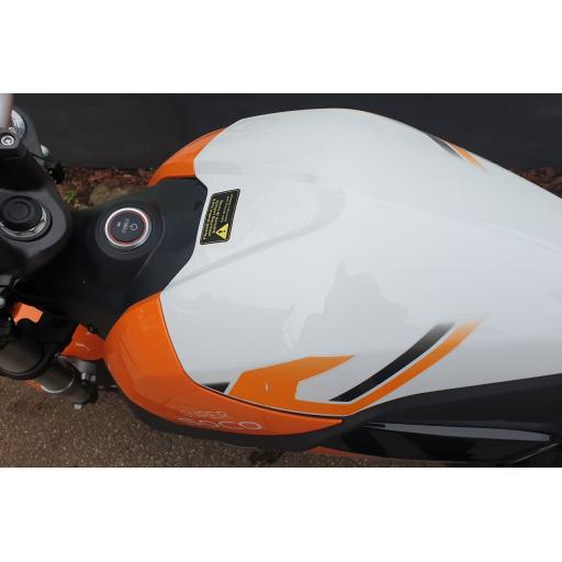 Super Soco TSx Orange - Tank.jpg