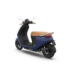 Segway e125 Blue Rear Left.jpg