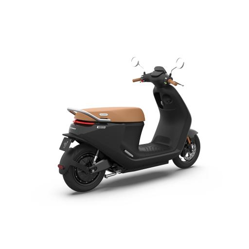 Segway e125 Black Rear Right 3.jpg