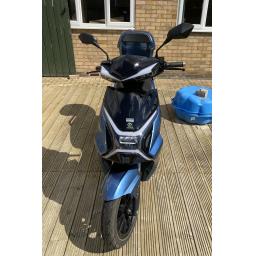 Thelmoco Xtra Electric Moped - Front.jpg