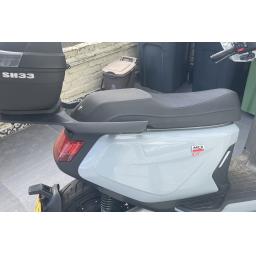 MQiGT Grey Electric Scooter 3.jpg