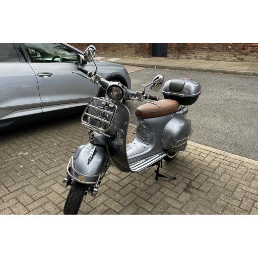 Velo Bella Electric Moped.jpg