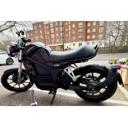 CR6 Black Edition - Pre-owned 2.jpg