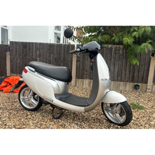 Ecooter Electric Scooter.jpg