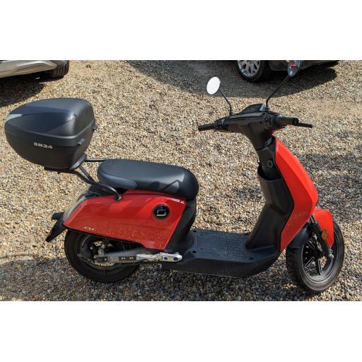 Super Soco CUx Electric Moped Red (1).jpg