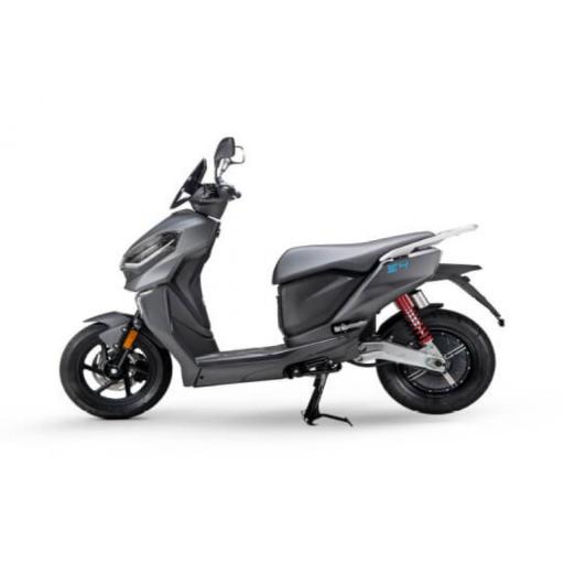 MotoGB E4 Electric Moped - Grey (70).jpg