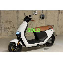 Segway E125S Electric Moped White.jpg