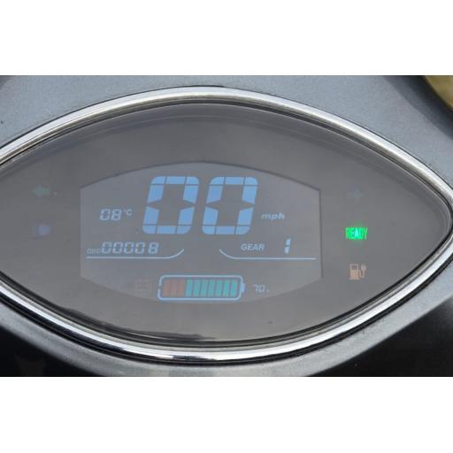 Ex-Demo EV2000r Electric Moped (2).jpg