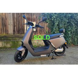 Yade G5 Electric Moped - Grey (9).jpg