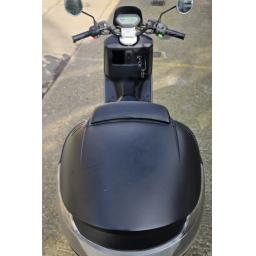 Pre-owned Grey NIU NQi ER Electric Moped (11).jpg