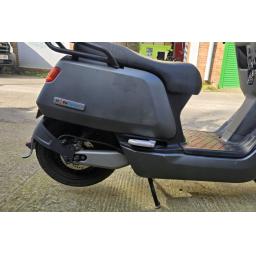 Pre-owned Grey NIU NQi ER Electric Moped (8).jpg