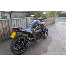Macrais Z8x Electric Motorcycle Black 2.jpg