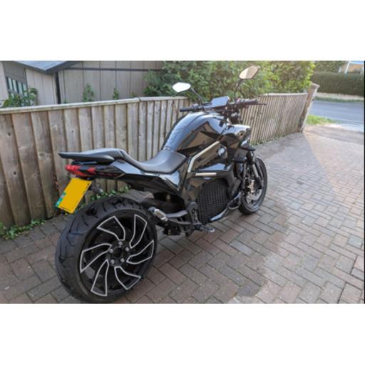 Macrais Z8x Electric Motorcycle Black 2.jpg