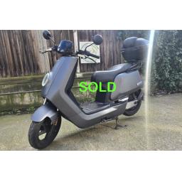 Pre-owned Grey NIU NQi ER Electric Moped (1).jpg