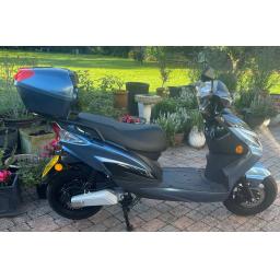 Lveng LX01 Blue Electric Moped.jpg