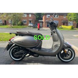 Lexmoto LX06 Electric Scooter - Grey 1.jpg