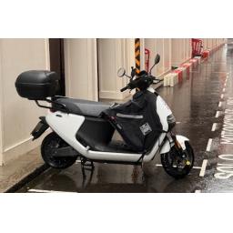 Segway E110s Electric Moped - White (1).jpg