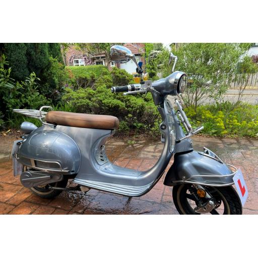 Velo Bella Electric Moped - Grey (1).jpg