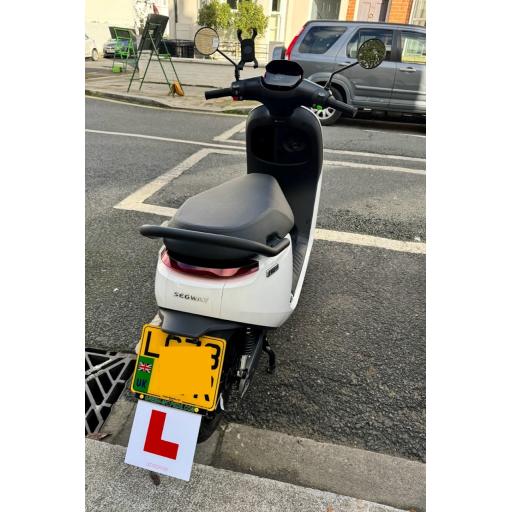 Segway E110s Electric Moped - White (4).jpg