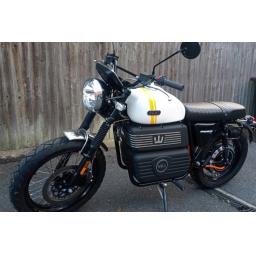 RGNT SE Scrambler Electric Motorcycle (1).jpg