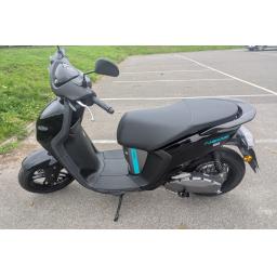 Pre-owned Yamaha Neos Electric Moped (1).jpg