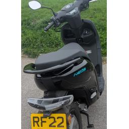 Pre-owned Yamaha Neos Electric Moped (4).jpg