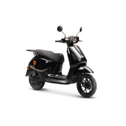 Yadea Owen Electric Scooter - Bllack.jpg
