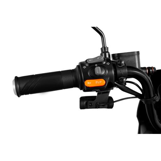 Yadea GFx 1200w Electric Moped - Detail (13).jpg