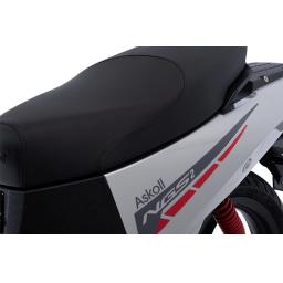 Askoll NGS2 electric moped - Detail (5).jpg