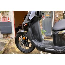 Vmoto CPx 74v Black Electric Scooter (6).jpg