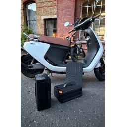 Segway E125 Electric Moped - White (9).jpg