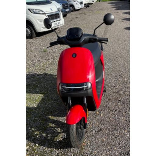 Pre-owned Segway E110s - Red (2).jpg