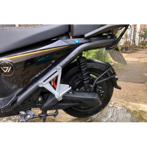 Vmoto CPx 74v Black Electric Scooter (5).jpg