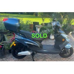 Lveng LX01 Blue Electric Moped.jpg