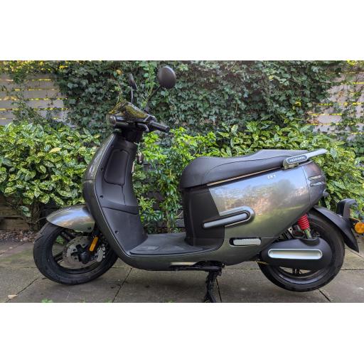 Horwin EK3 Storm Grey Electric Motorcycle.jpg